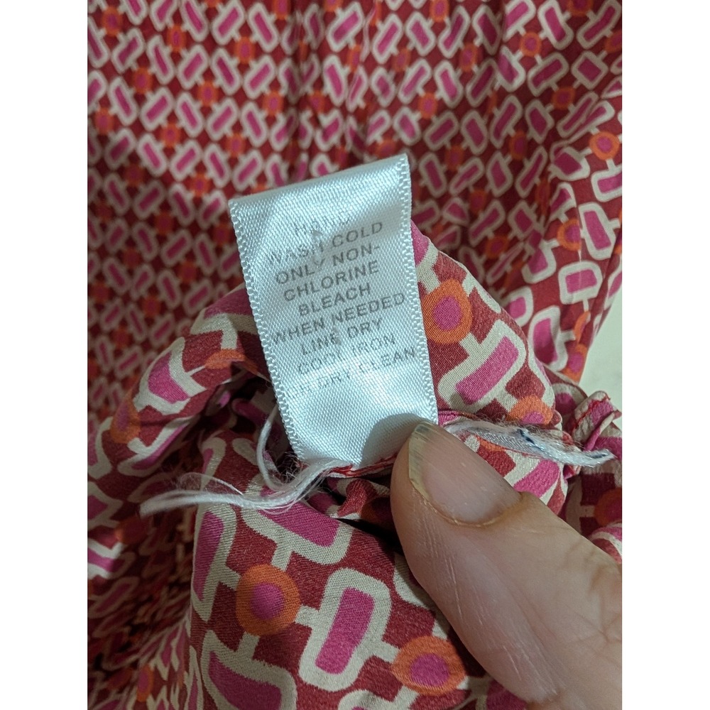 Banana Republic Silk Blouse M Red Pink Geometric Square Neck Flutter Sleeve Top - Picture 4 of 5